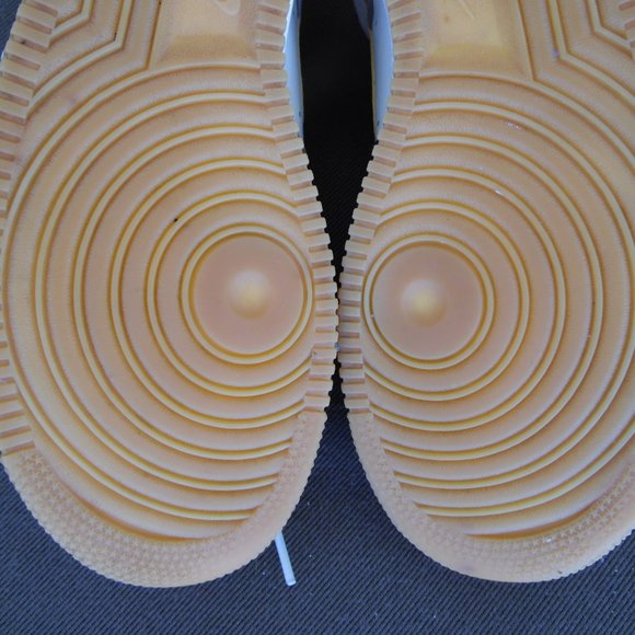 nike daktari tiger coconut milk and atomic orange shoes mens size 9 main image 4